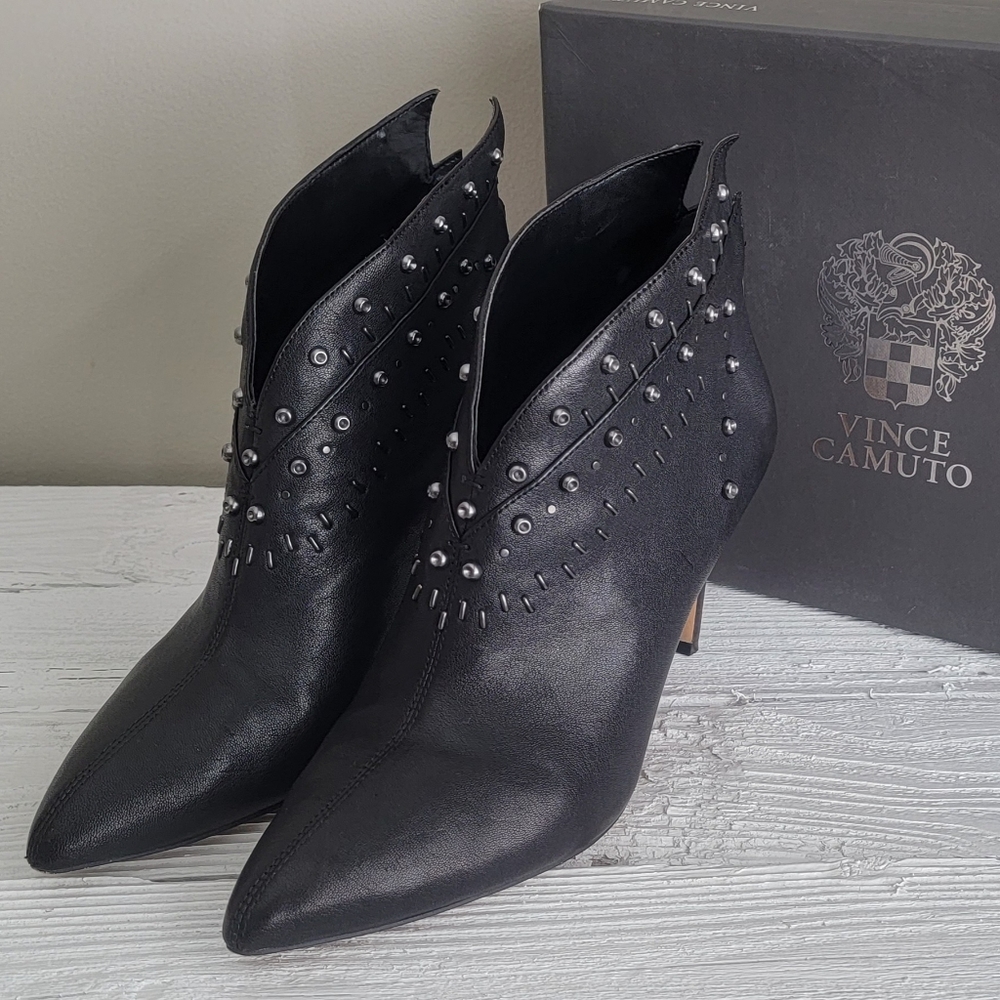 Vince Camuto Kavippa Pointed Toe Ankle Boot Size 11